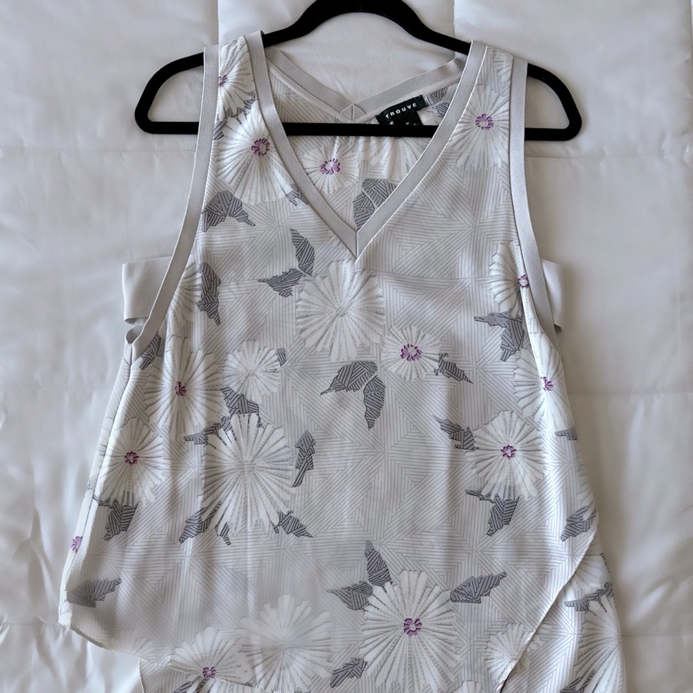 Trouve V-Neck Asymmetrical Sleeveless Top - Size M
